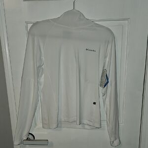 Columbia Classic White Long Sleeve Top